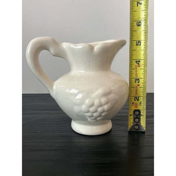 VTG Ceramic Pitcher/Jug Creamy White w/Grape Cluster Motif Quirky Kitchen Decor - Picture 7 of 9